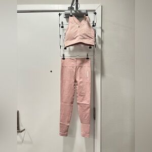 Gymshark Adapt Animal Seamless Sports Bra and Leggings set pink